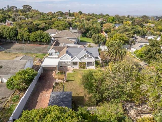 4 Bedroom House in Bergsig