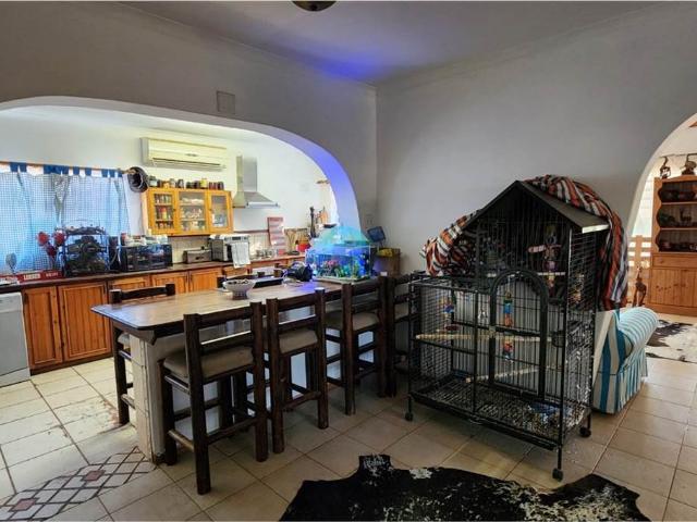 4 Bedroom House in Bergzicht