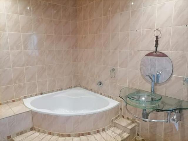 4 Bedroom House in Birchleigh North
