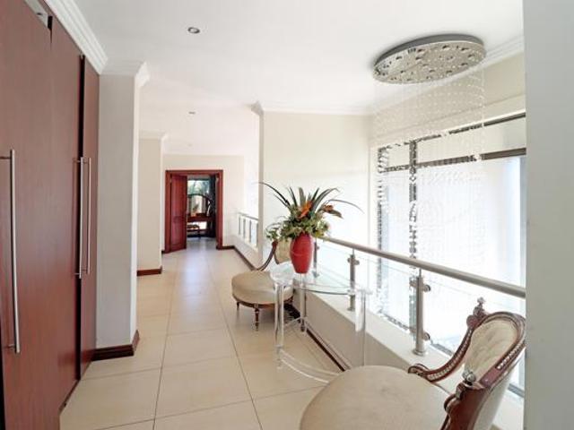 4 Bedroom House in Blue Valley Golf Estate