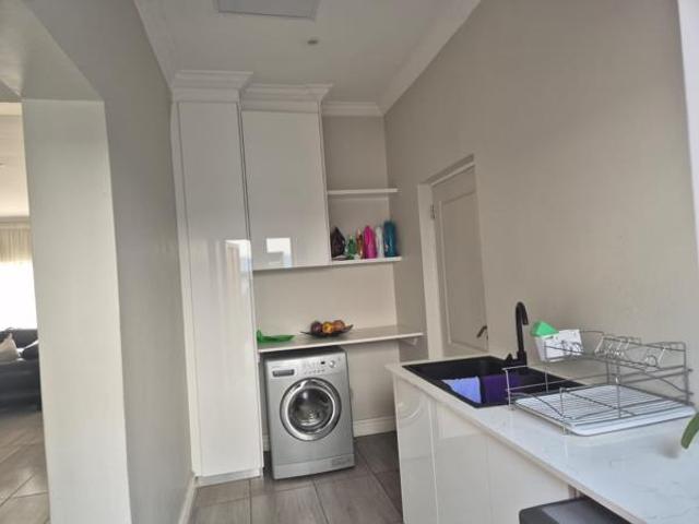 4 Bedroom House in Blue Valley Golf Estate