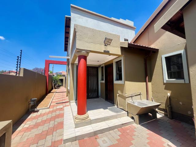 4 Bedroom House in Blue Hills
