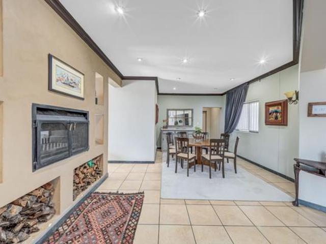 4 Bedroom House in Blue Saddle Ranches