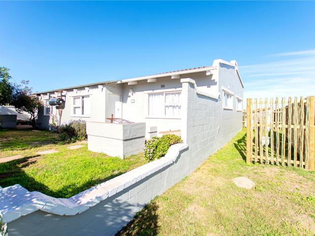 4 Bedroom House in Bluewater Bay