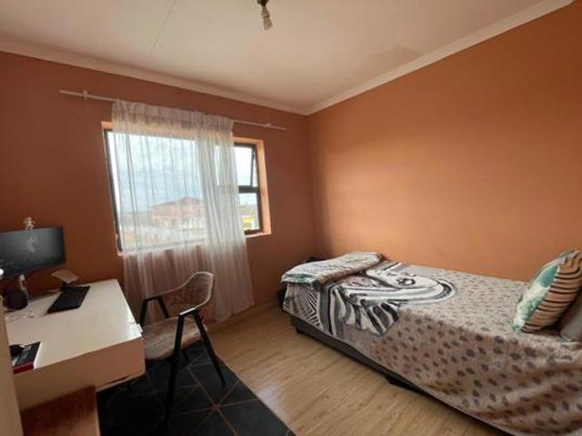4 Bedroom House in Bluewater Bay