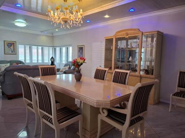 4 Bedroom House in Bluewater Bay