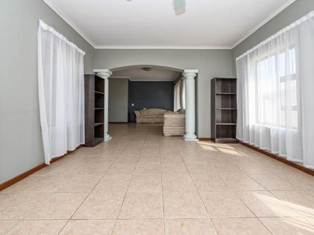 4 Bedroom House in Bluewater Bay