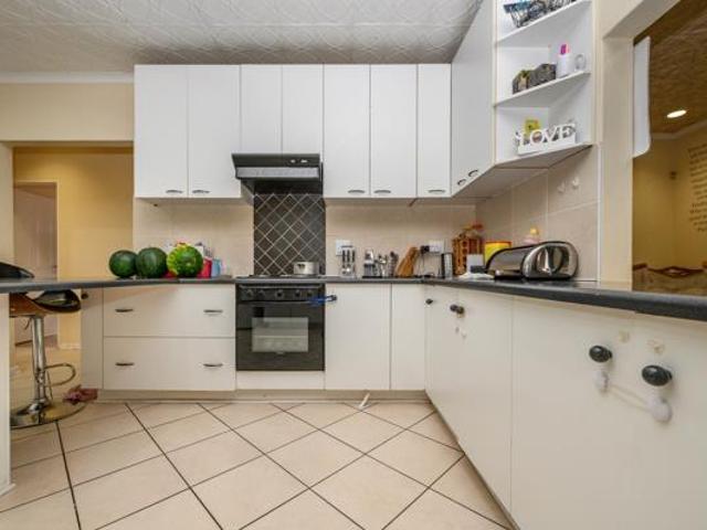 4 Bedroom House in Bluewater Bay