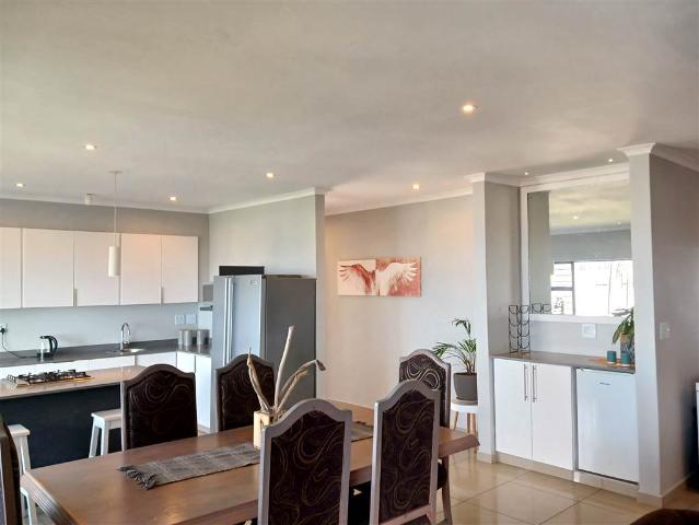 4 Bedroom House in Blythedale Beach