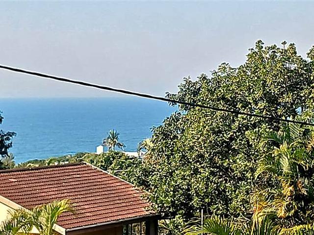 4 Bedroom House in Blythedale Beach