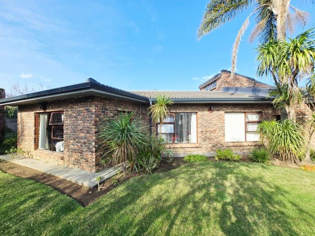 4 Bedroom House in Blanco