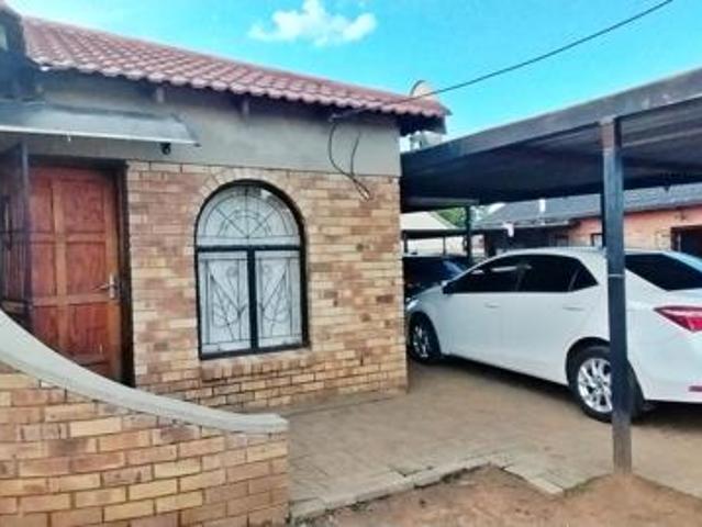 4 Bedroom House in Bloemfontein Central