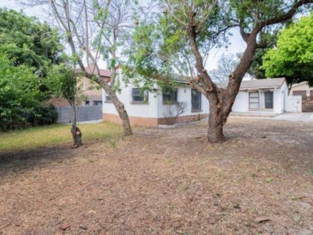 4 Bedroom House in Blommendal