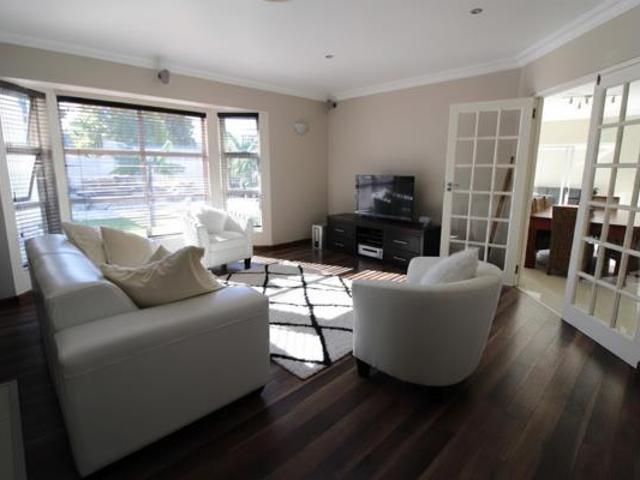 4 Bedroom House in Blouberg Sands