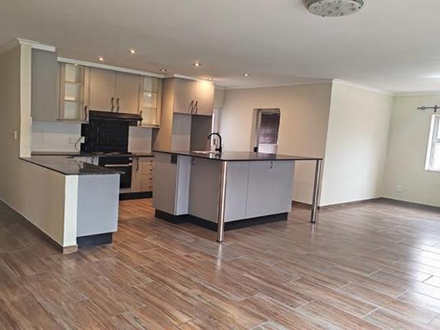 4 Bedroom House in Blouberg Sands