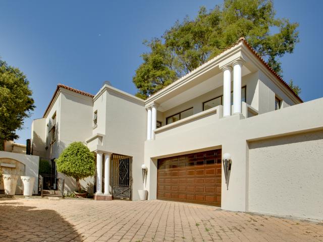 4 Bedroom House in Bryanston