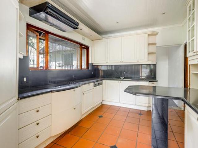 4 Bedroom House in Bryanston