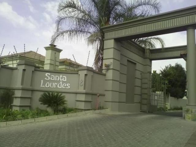 4 Bedroom House in Bryanston
