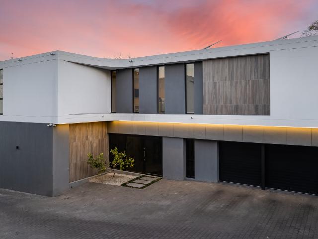 4 Bedroom House in Bryanston