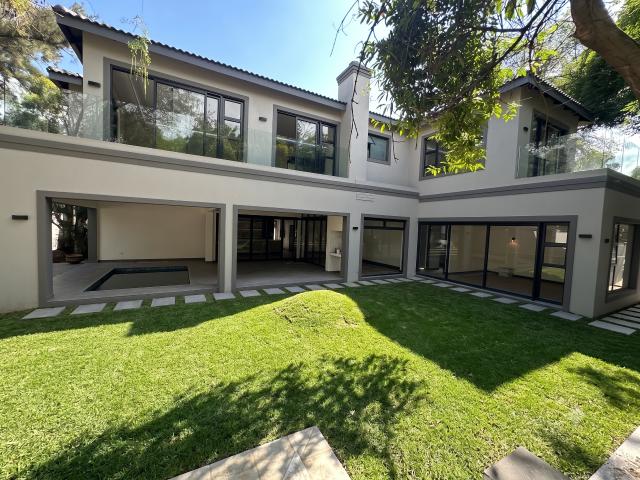 4 Bedroom House in Bryanston