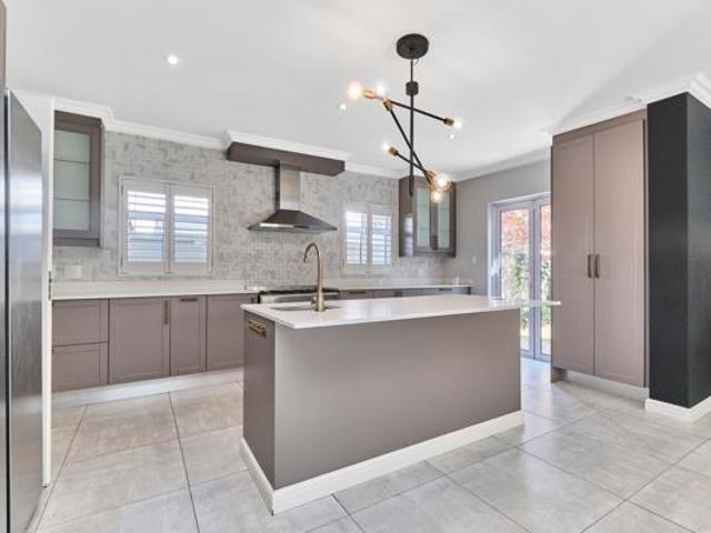 4 Bedroom House in Bryanston