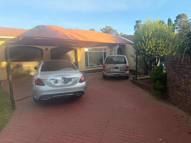 4 Bedroom House in Brackenhurst