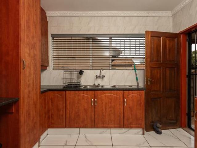 4 Bedroom House in Brackenhurst