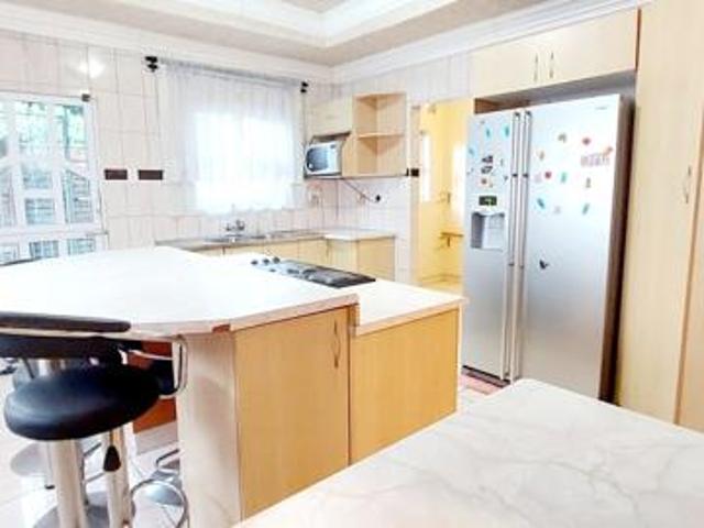 4 Bedroom House in Brackenham