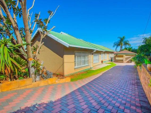 4 Bedroom House in Breaunanda