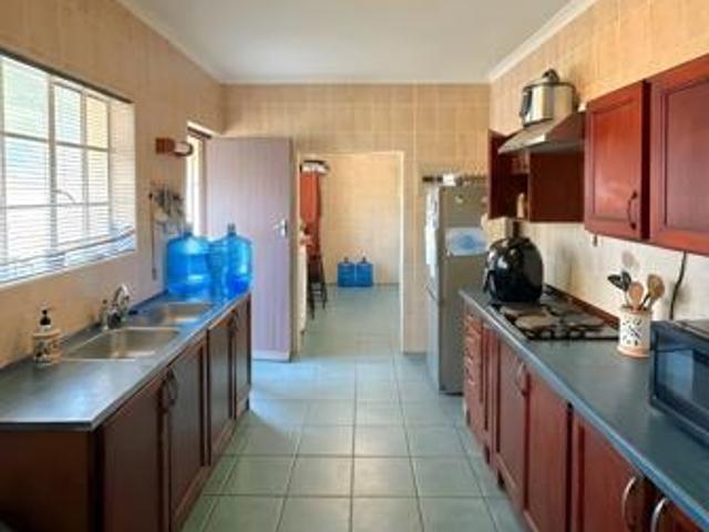 4 Bedroom House in Bridgemeade
