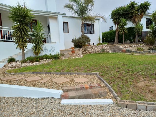 4 Bedroom House in Britannica Heights