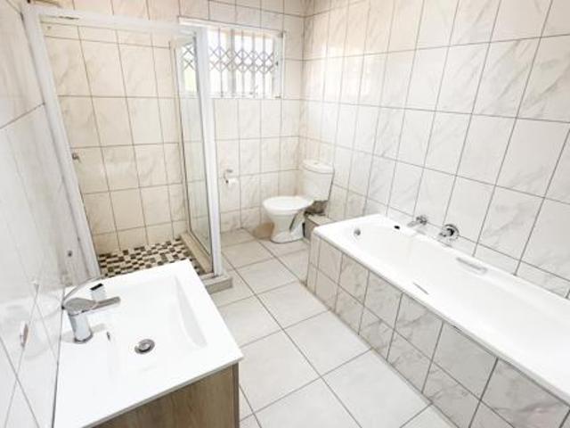 4 Bedroom House in Brooklyn