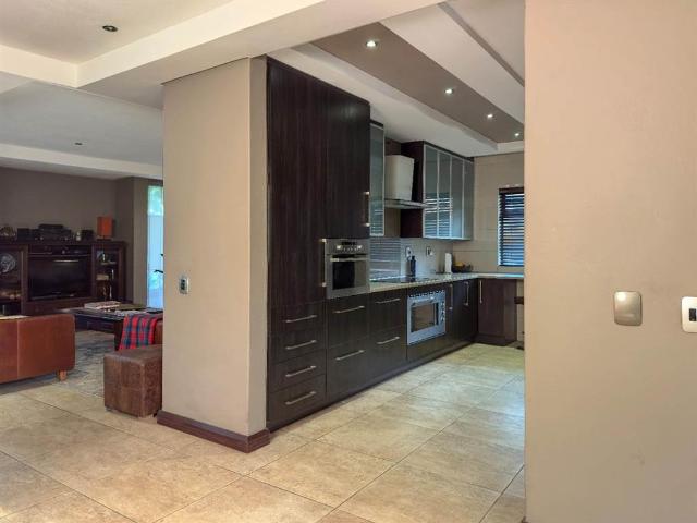 4 Bedroom House in Brooklyn