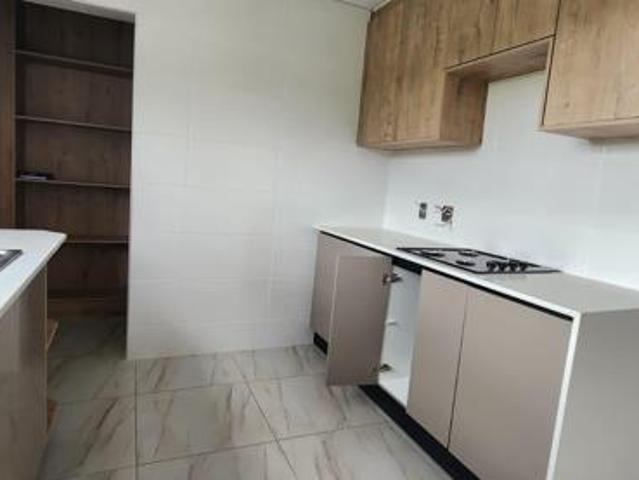 4 Bedroom House in Buffelspoort Eco Estate