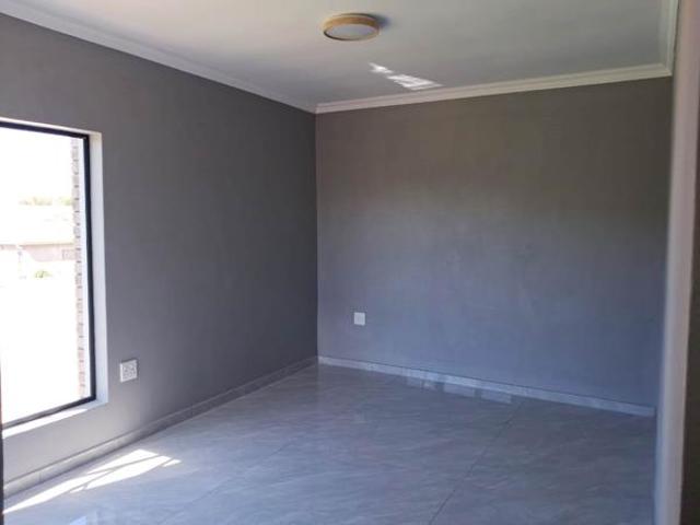 4 Bedroom House in Buffelspoort