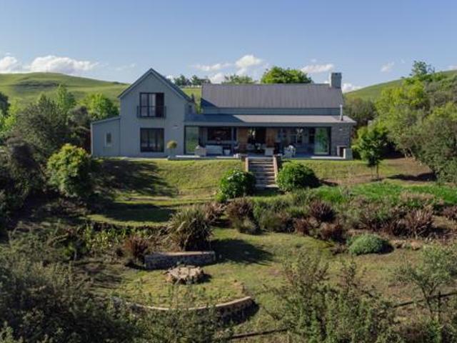 4 Bedroom House in Gowrie Village