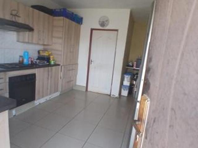 4 Bedroom House in Golden Gardens