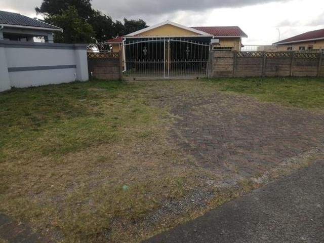 4 Bedroom House in Gompo Town
