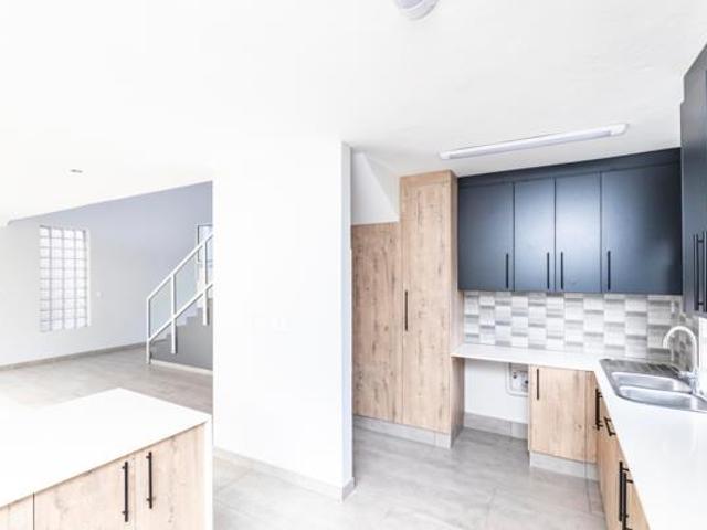 4 Bedroom House in Gonubie