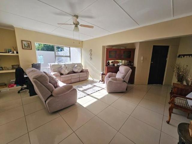 4 Bedroom House in Gonubie