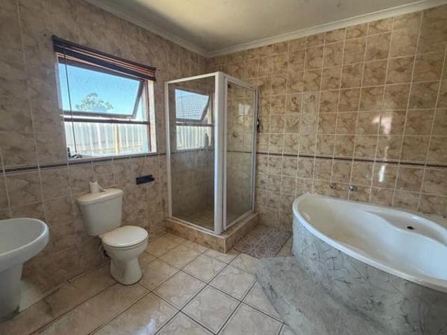 4 Bedroom House in Gaylee