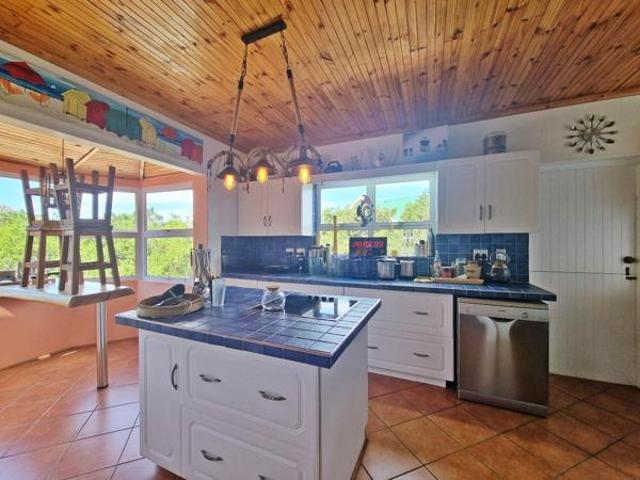 4 Bedroom House in Gamtoos Mouth