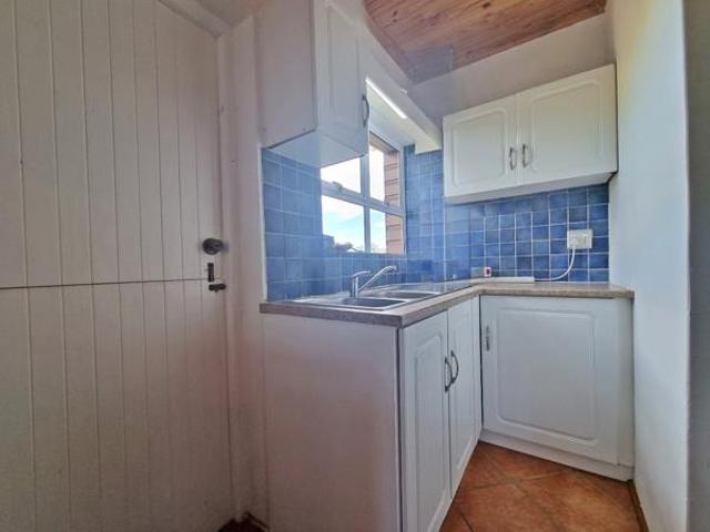 4 Bedroom House in Gamtoos River Mouth