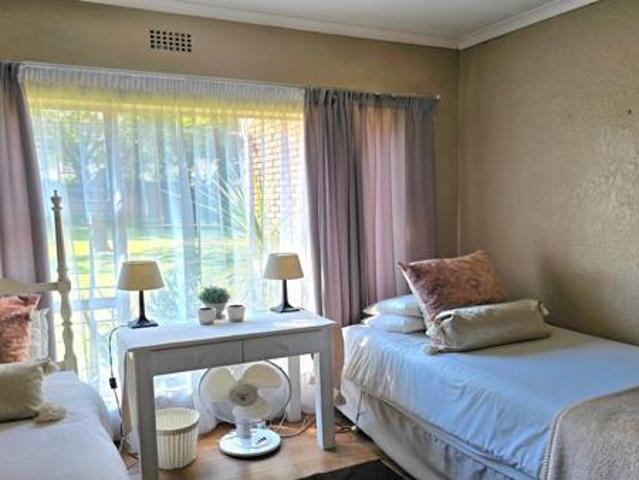 4 Bedroom House in Gholfsig