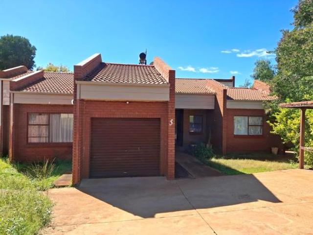 4 Bedroom House in Glen Harvie