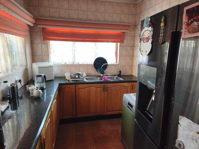 4 Bedroom House in Glen Marais