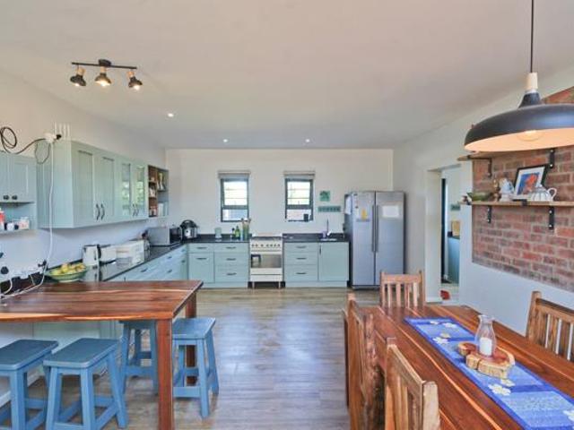 4 Bedroom House in Glen Navar