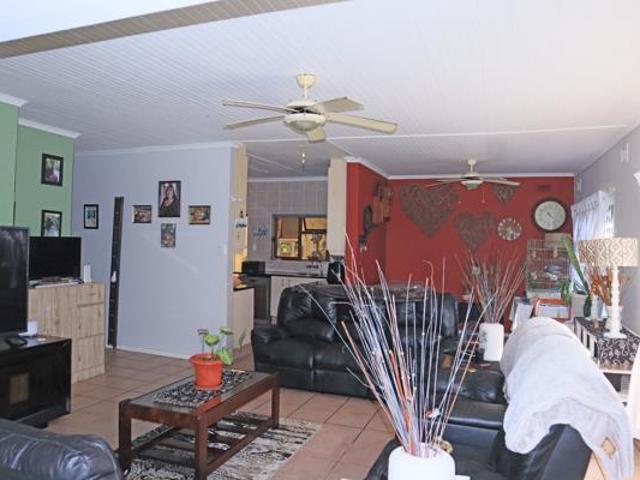 4 Bedroom House in Glenmore