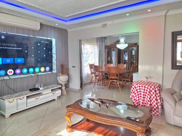 4 Bedroom House in Grantham Park