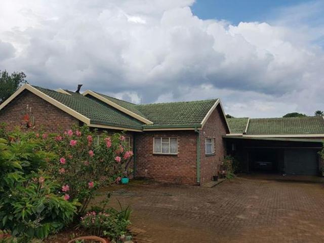 4 Bedroom House in Graskop